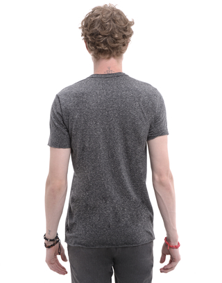 Remera Poolside en internet
