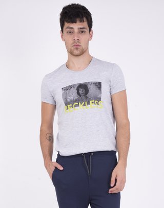 Remera Reckless - comprar online