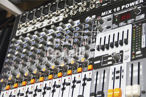 MIX-16 Gbr Consola Potenciada - comprar online