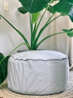 Puff Tussor liso - Casa Divina Deco