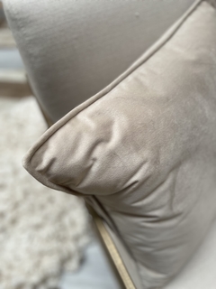Almohadon deco Pana beige en internet
