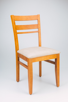 Silla Pino Asiento Tapizado Respaldo Varillas Anchas S205