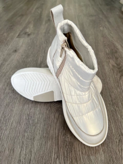 Mia - comprar online