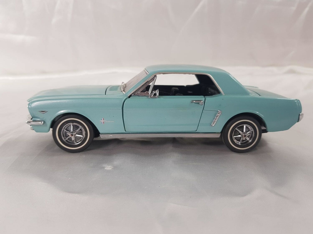 Voiture de collection - Ford Mustang 1964 - Franklin Mint 1