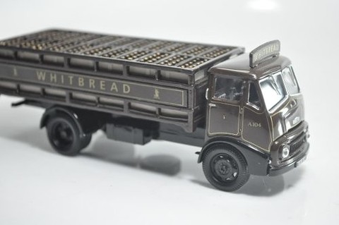 Caminhão Mercedes Benz - Modeline 1/50 - B Collection