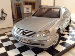Mercedes Benz CLK 240 (w209) - Kyosho 1/18 - buy online