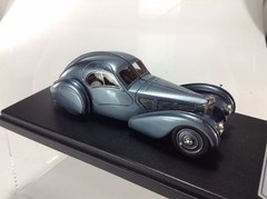 Bugatti 57SC Atlantic (1936) - Looksmart 1/43 - B Collection