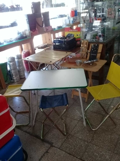Mesa de camping Colony formica y hierro