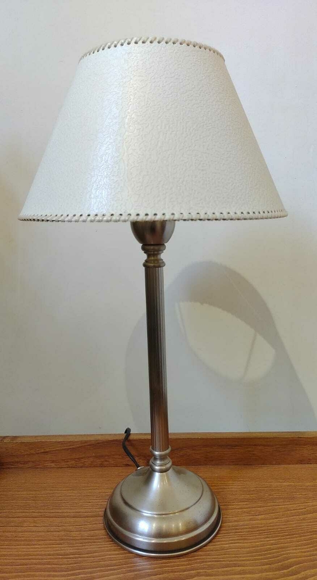 LÁMPARA DE MESA - comprar online