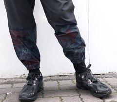 Pantalon Hojas en internet