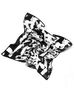 "Caligrafía" - maxi pañuelo - comprar online