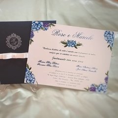 Convite Personalizado Perolizado Brasão em Silk - comprar online