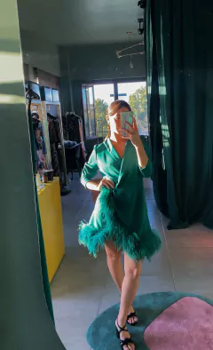 VESTIDO FEATHER en internet