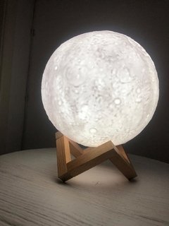 Velador Luna Llena Luz Led Fria Calida Full Moon en internet