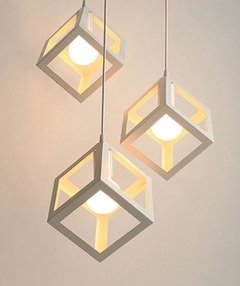Colgante cubo ONE e27 3 luces con base rectangular BLANCO/NEGRO - comprar online