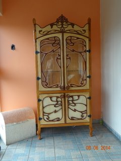 Cristaleira em Artnoveau