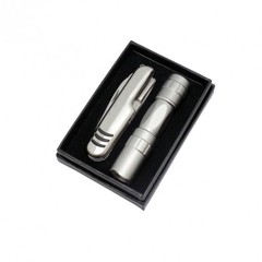 Set Linterna y Cortaplumas