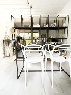X-PRESS Mesa Hilary black en internet