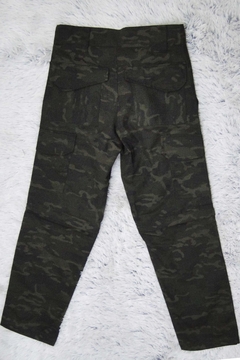 Calça/Bermuda Tipo Militar Camuflada Verde e Preto- CÇM08 - comprar online