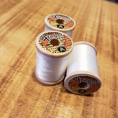 Hilo Xtrong Thread A FeathersnFlies Blanco
