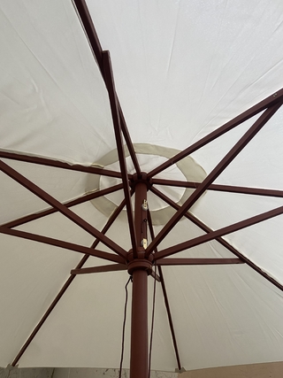 Parasol de palo central madera de 3 m de diámetro en internet
