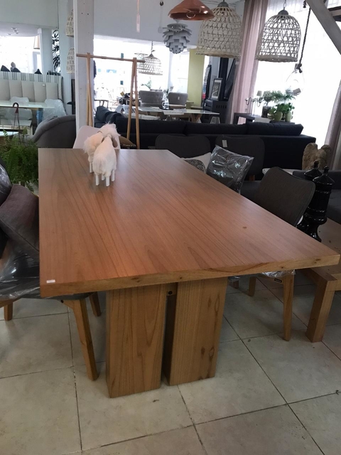Mesa de comedor pedestal centrar 2x1