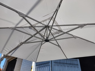 PARASOL 4 X 4