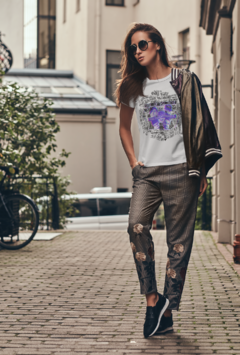 Camiseta Súbele el Volumen Doctor Krápula Mujer (Blanca) - VIVA LA MERCH! La tienda online del ROCK!