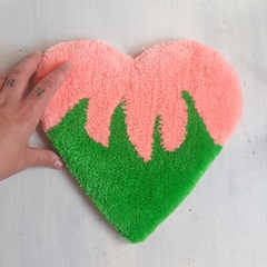 Corazón Fuego en internet