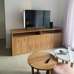 RACK TV ROSE