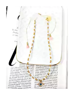 Collar Shizu Opalino