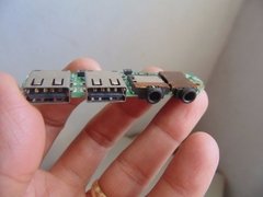 Placa Usb E Áudio Para O Notebook Qbex Nx526 Io Board H6705 na internet