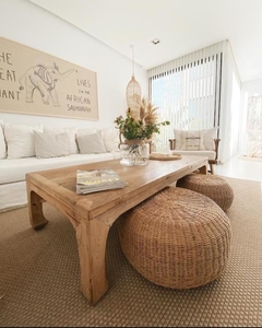 Puff de rattan - comprar online