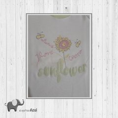 REMERA FLORES - comprar online