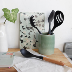 Set de 5 utensilios de cocina negros en internet