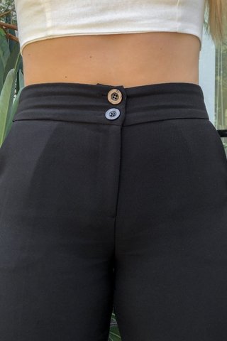 CALÇA CIGARRETE PRETA na internet