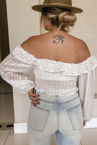 CROPPED CLARA BRANCO na internet