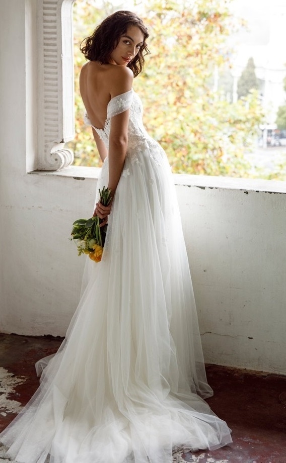 Vestido de noiva coleção 2022 casamento princesa boho minimalista bh atelier