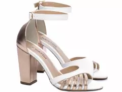 Sandália Feminina - Viviany Leal Store