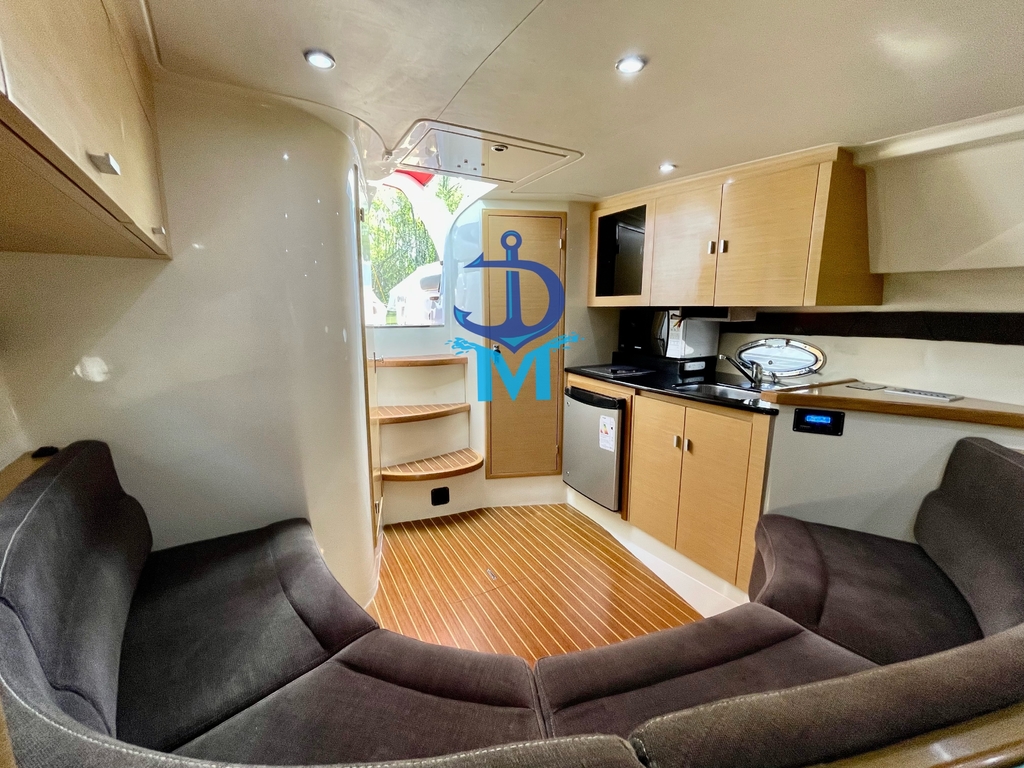 CRUCERO KLASE A HUNTER 32 VOLVO D4 300 HP DIESEL