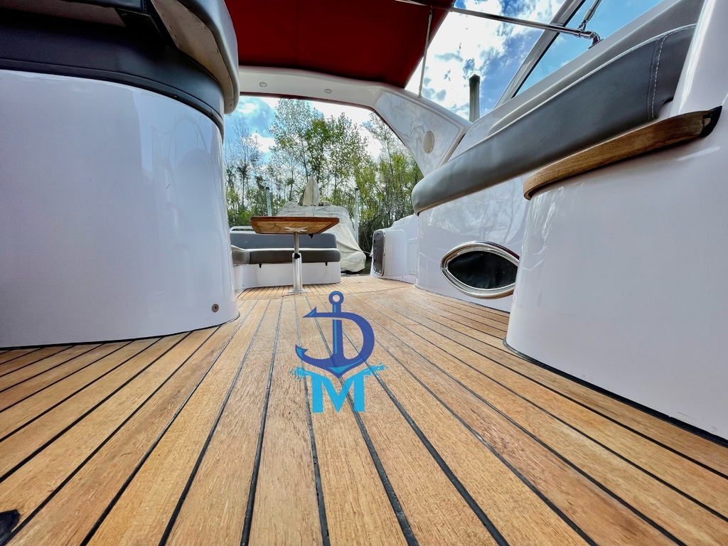 CRUCERO KLASE A HUNTER 32 VOLVO D4 300 HP DIESEL