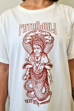 T-shirt Patañjali na internet