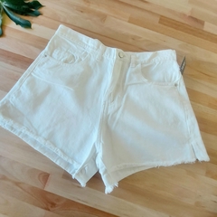 Short blanco