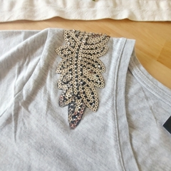 Remera Mora - + AMOR