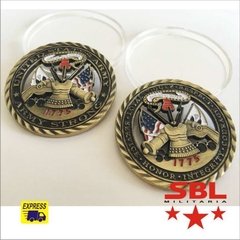 Moeda Artilharia US ARMY STRONG Exército Comemorativa