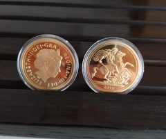 Moeda Elizabeth II DEI - GRA Regina FID - DEF Rainha da Inglaterra 2013 - MILITARIA SBL 