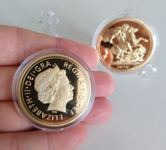 Imagem do Moeda Elizabeth II DEI - GRA Regina FID - DEF Rainha da Inglaterra 2013