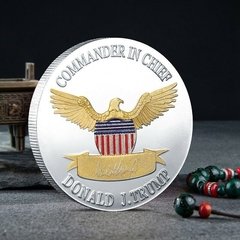 Moeda Donald J. Trump Comemorativa - Águia de Ouro EUA
