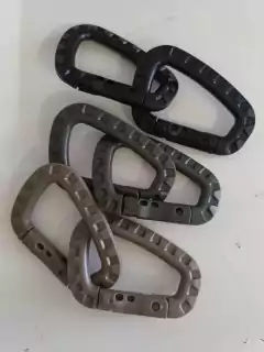 Grampo Mosquetão em Polímero Chaveiro Porta trecos de Apoio
