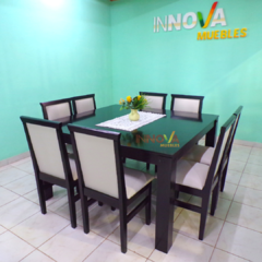 Mesa 1,40x1,40m. con 8 Sillas Danissa. Lustradas en WENGUE. - comprar online